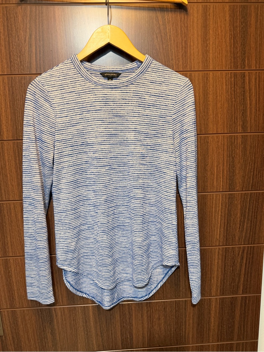 Banana Republic Blue & White Striped Crewneck Top